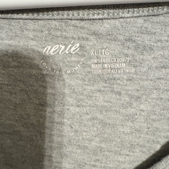 Aerie Heather Gray Tee - Picture 2 of 2